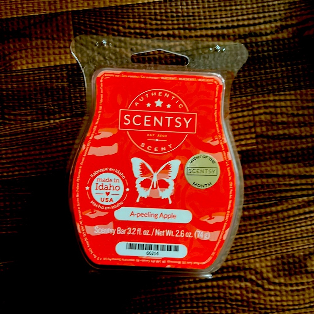 New Scentsy Wax Bars in A-Peeling Apple